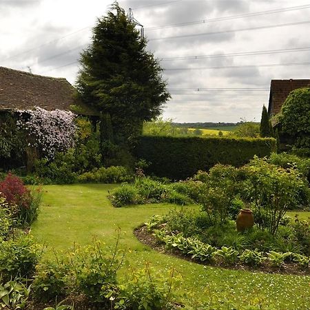 Ollivers Farm Great Yeldham Exterior photo